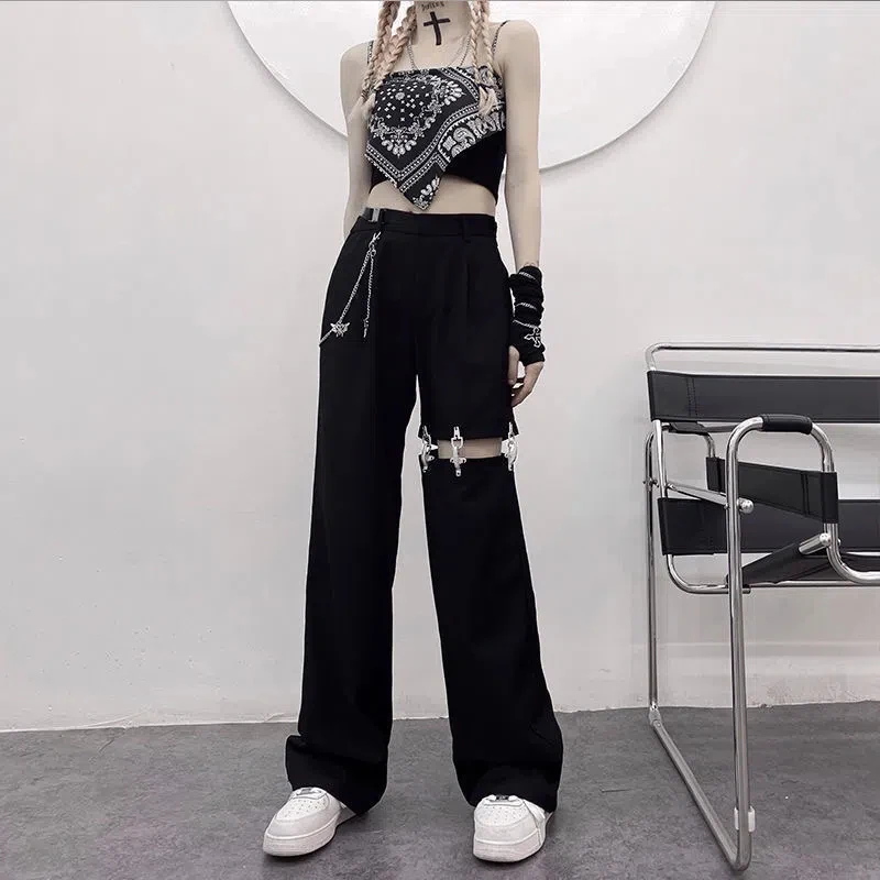 thumbnail image 1 of Pantalones de pierna ancha con agujeros de estilo Harajuku para mujer, pantalones rectos de cintura alta con cadena, ropa de calle de estilo hip hop para primavera y verano, pantalones que combinan c, 1 of 4