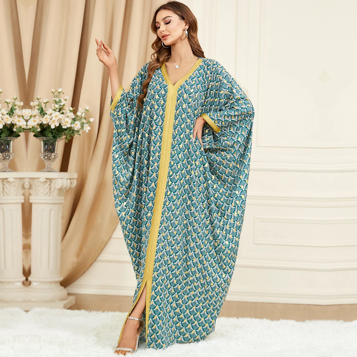 Abaya for Women Bat Sleeves V-neck Dubai Muslim Arabic Long Dress Gold Plated Long Sleeve Large Abaya Dress Women Clothing
