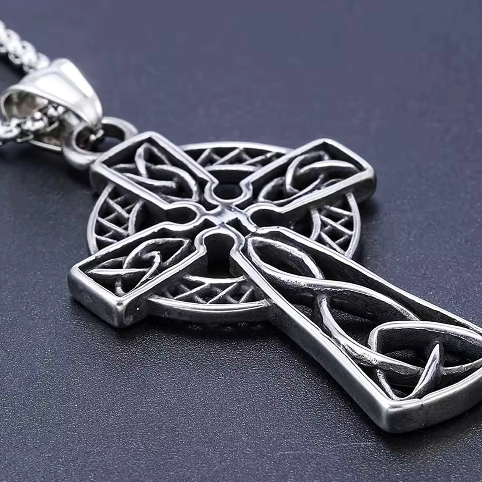 Custom casting jewelry stainless steel jewerely vintage hollow cross pendant celtic knot viking necklace Unisex