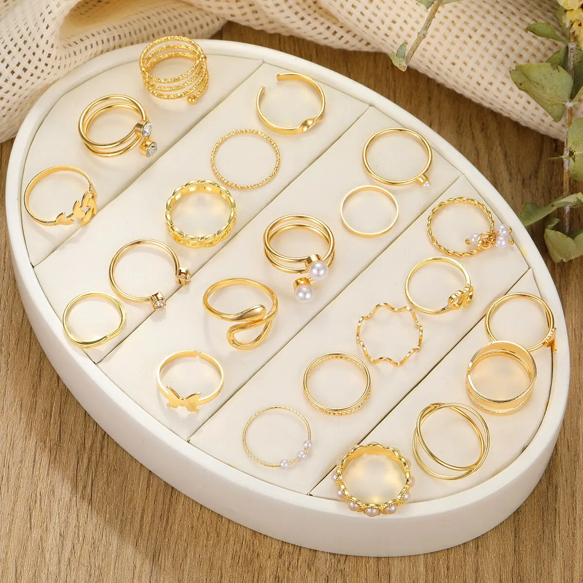 Sf5ed0f95177c4120a67106a9ad76d09fs 22 Sets of Ladies Jewelry European And American New Creative Simple Temperament Spiral Fake-pearl Love Ring Gold-color Mallzona