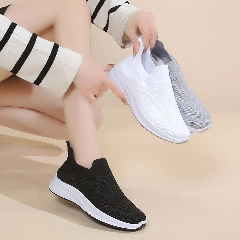 2023 New Sports Shoes Lightweight and Breathable Casual Shoes Women's Tennis Sports Shoes Outdoor Comfort Zapatos