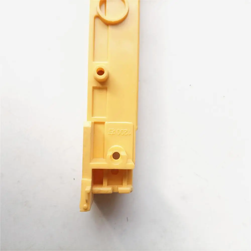 Escalator Demarcation DSA300583 Escalator Step Parts Yellow Plastic Boundary Strip Step Frame 1200 Right