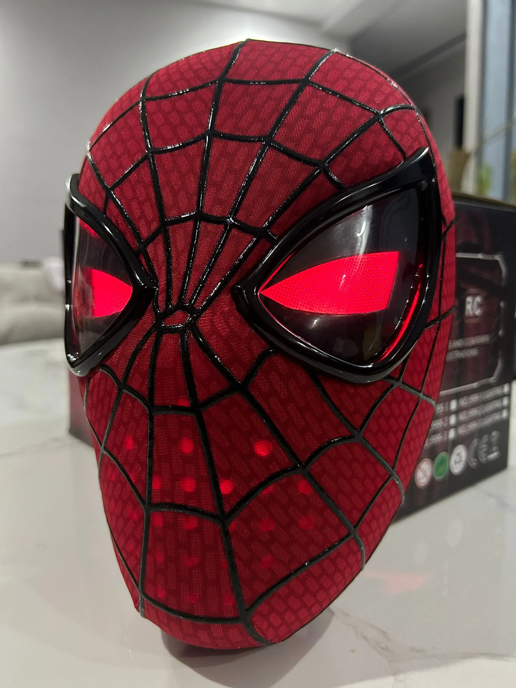 スパイダーマン　マスク　　コスプレ　1/1 究極のスパイダーマンマスク 目付き 1:1 3D スパイダーマン