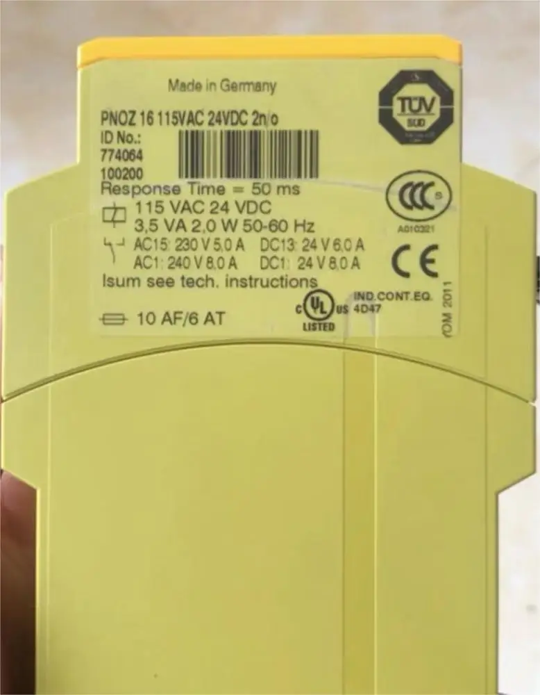 

Модуль в коробке для Pilz 774064 PNOZ 16 115VAC 24VDC 2n/o