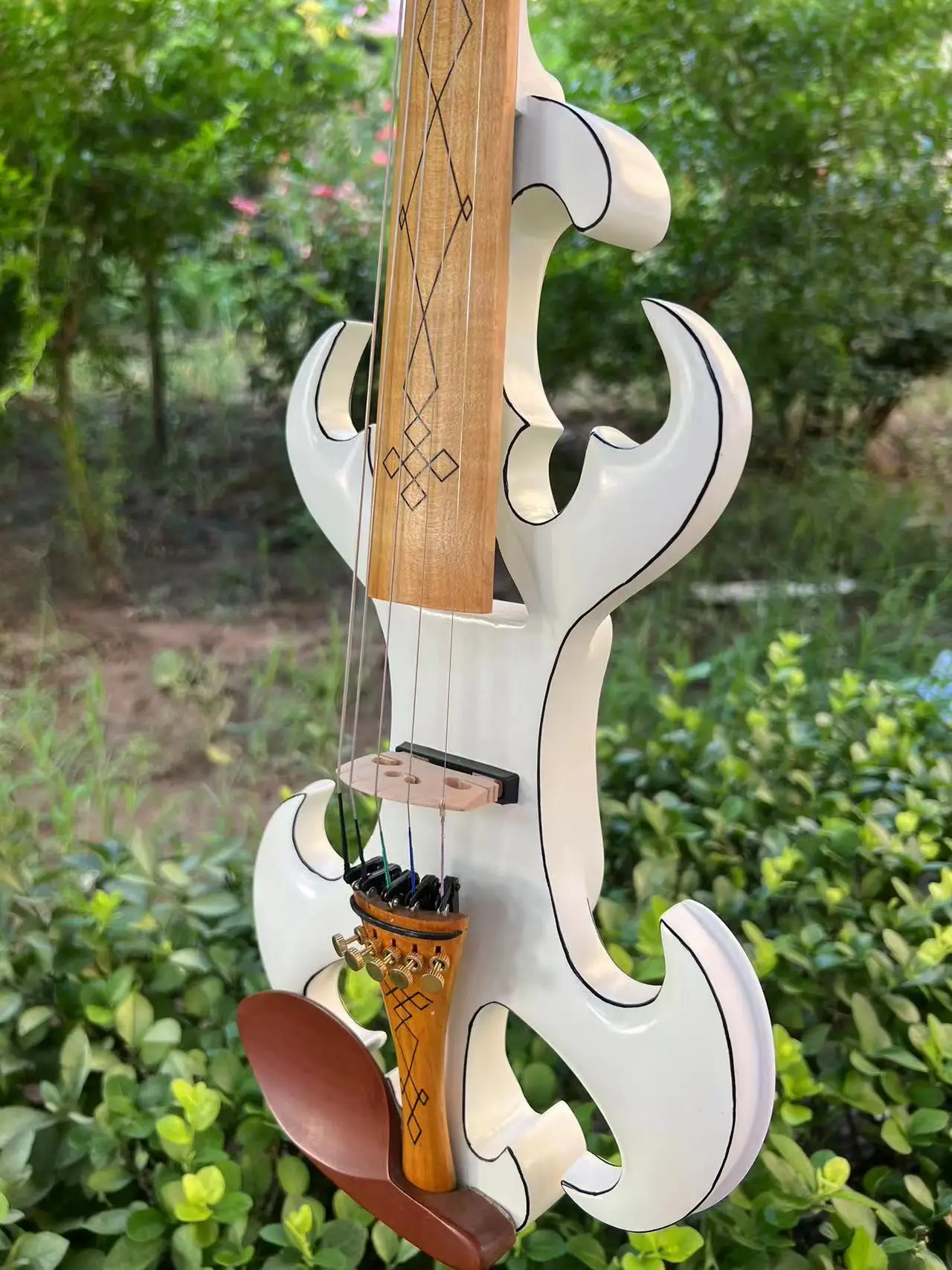 New Model Crazy-4 Full size electric violin Original design 5 string Violin white