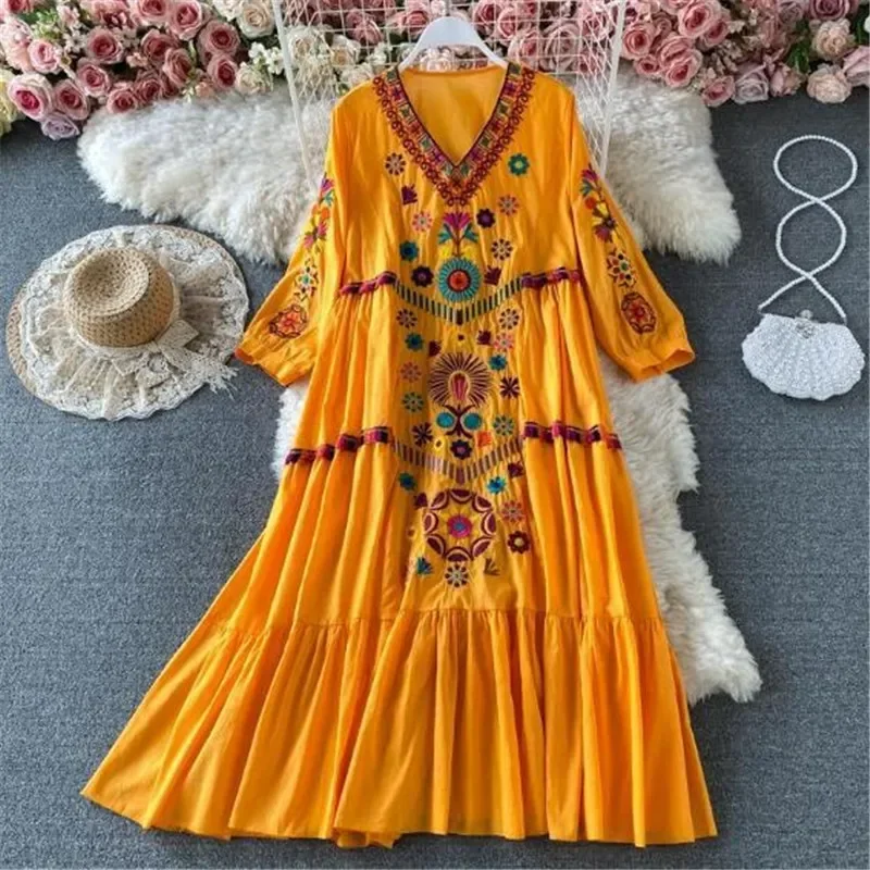 

Vintage Chic Women Floral Embroidery Beach Bohemian Mini Dress Ladies Short Sleeve V-neck Cotton and Linen Boho Dresses Vestido