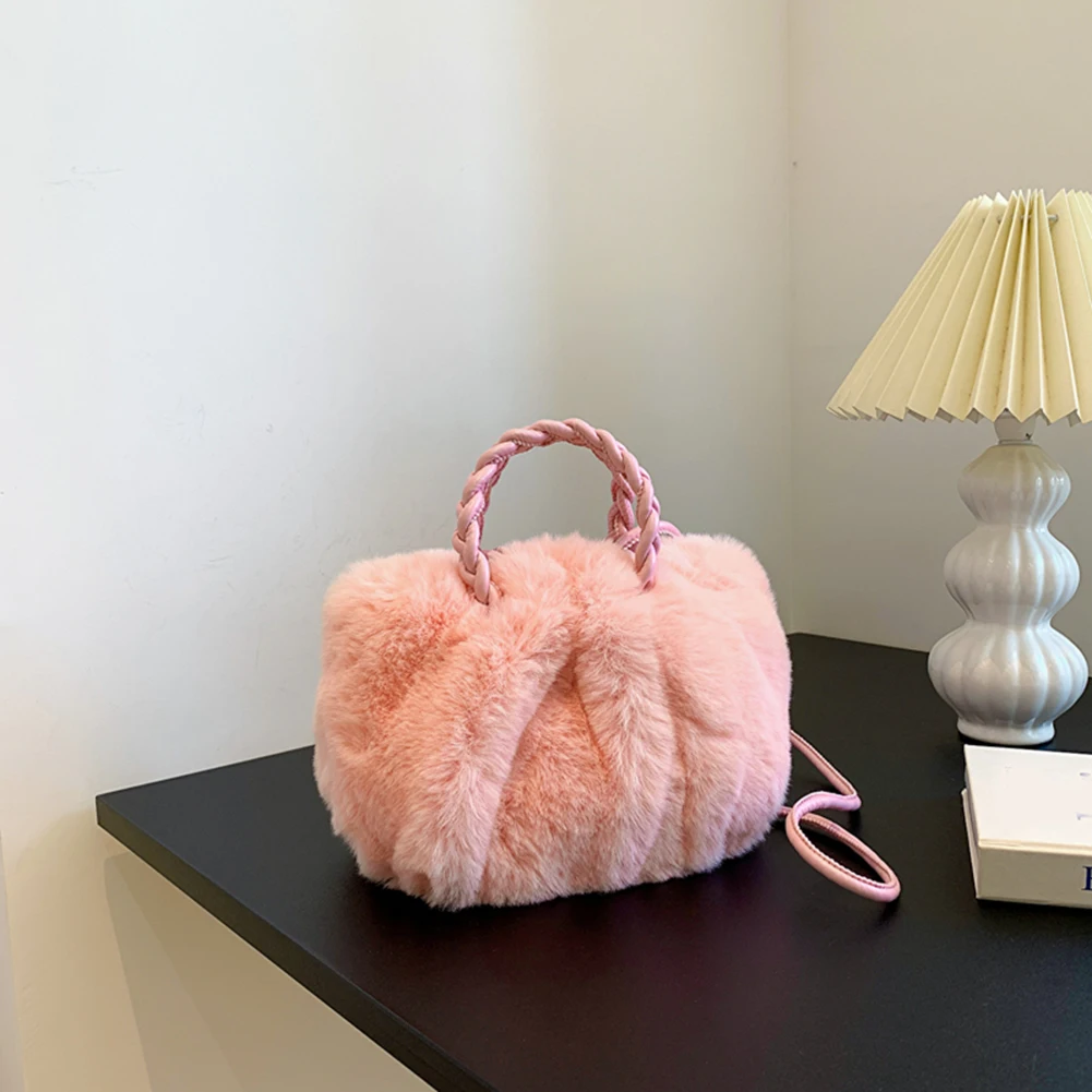[WOOALONG]UNISEX★Fur pouch bag Fur pouch bag (퍼 파우치 백 라이트)