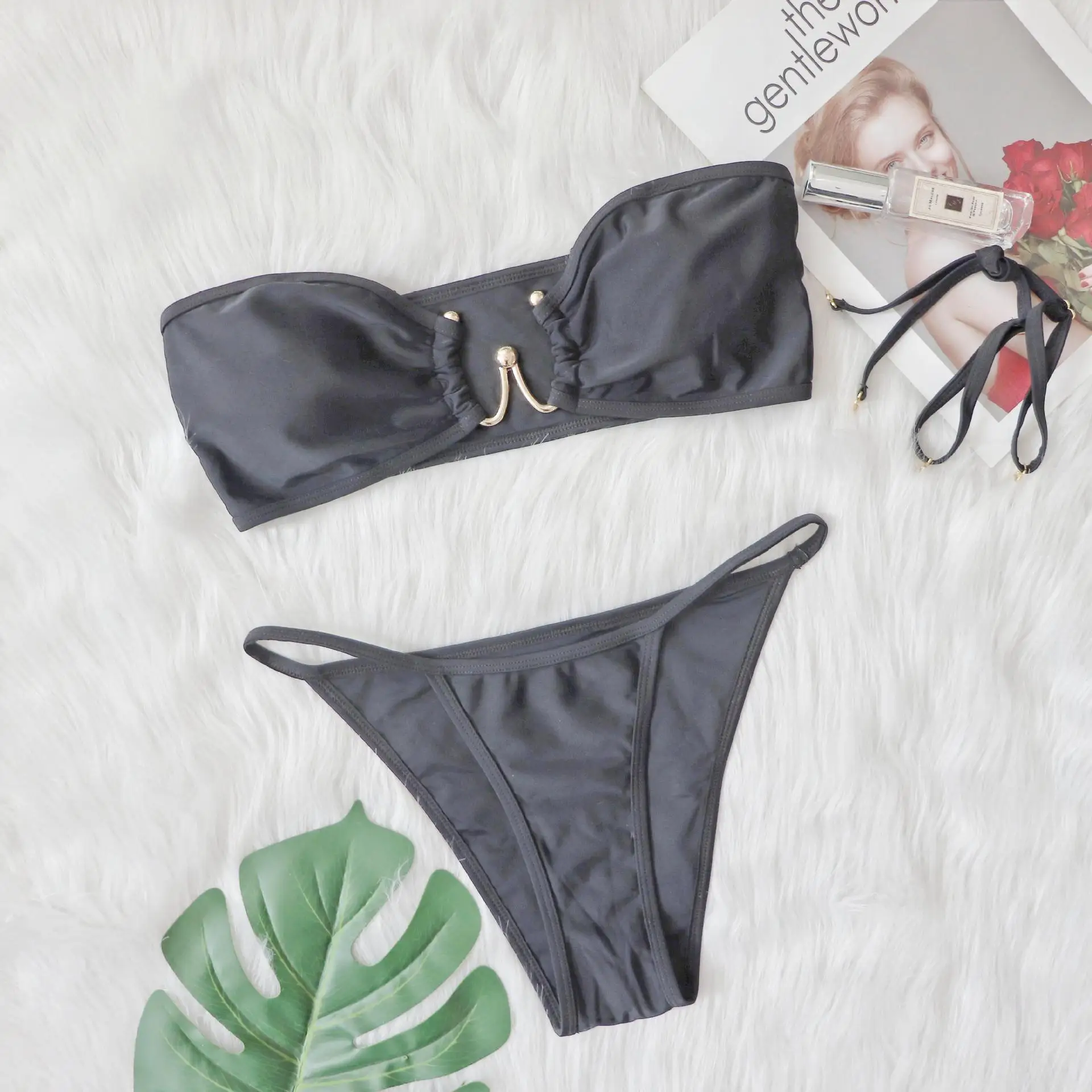 

2022 Female Bikini Thong Metal Letter W Women's Swimsuit Black Bandeau Swimwear Retro Sexy Bathing Suits Biquini