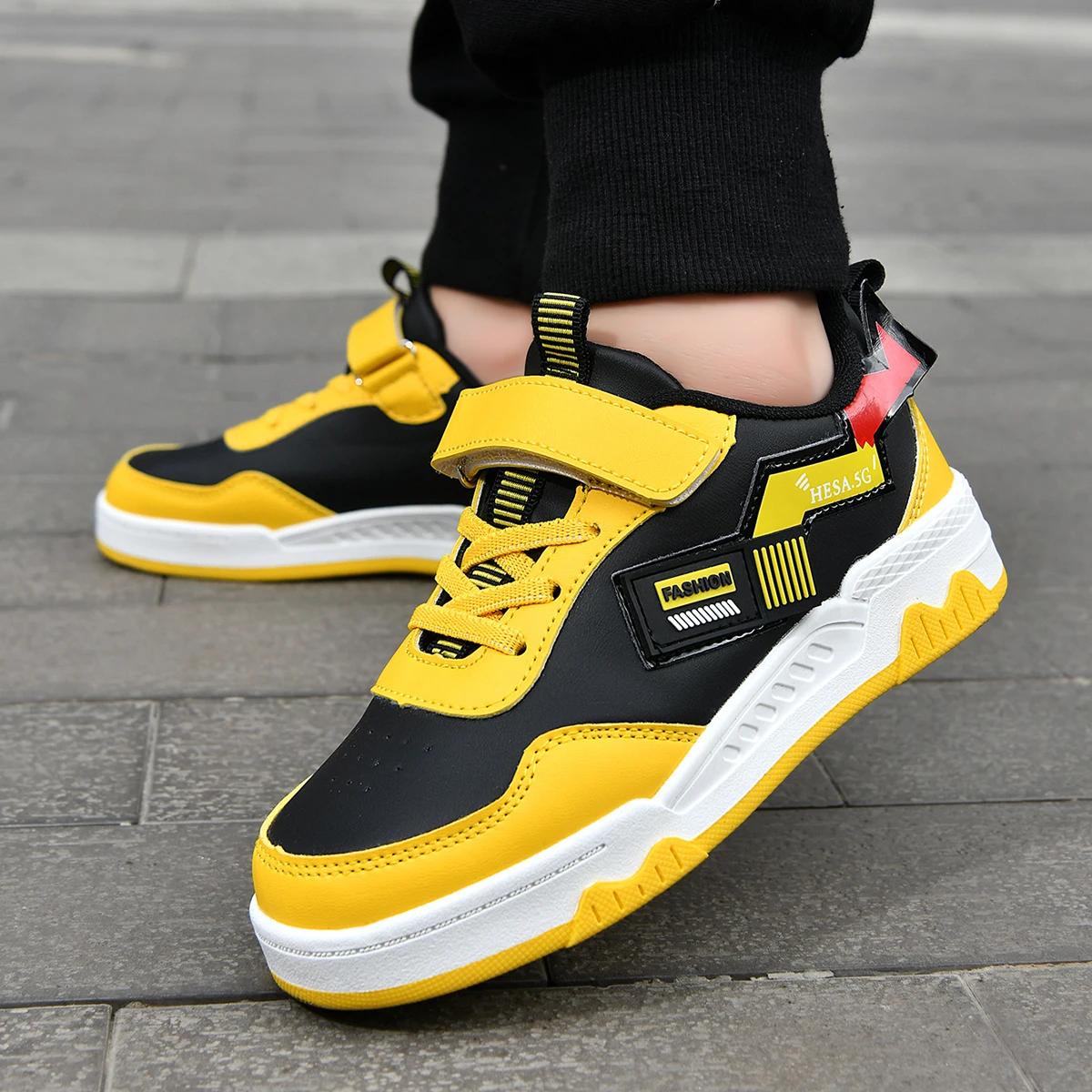 Kids Sneakers Cartoon Casual Shoes Boys Comfortable Sports Shoes Outdoor Nonslip Tennis Shoes Children Lightweight Running Shoes