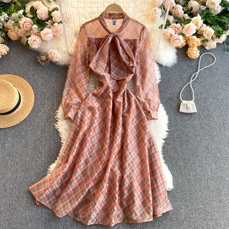 

European and American High-end Long Sleeved Slim Plaid Dress Lace Up Bubble Sleeves Close Waist Slim Fragrance Dress