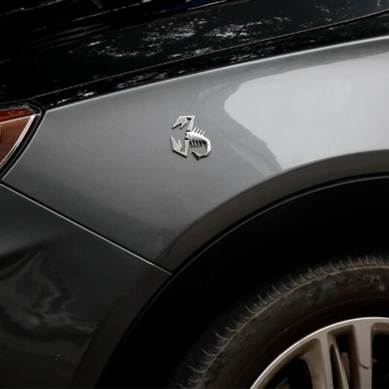 3D Car Stickers Metal Car Auto Logo Scratch Decal Chrome Badge Scorpion Emblem Self Adhesive Sticker Car Styling Accessories