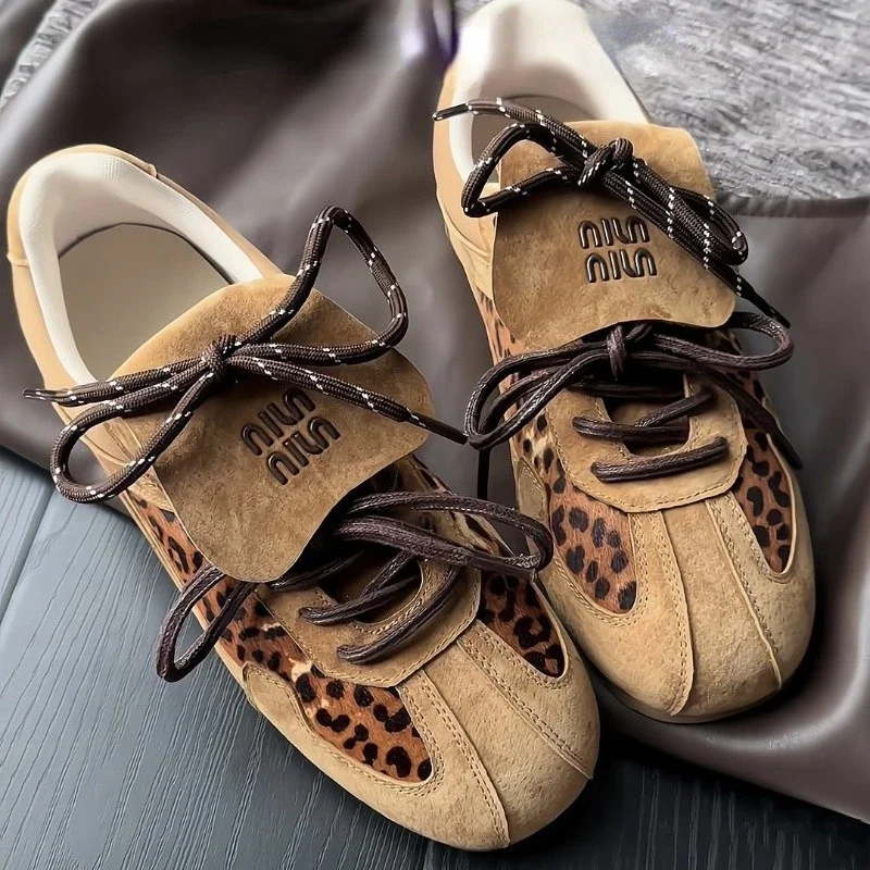 Women Leopard Vintage Vulcanized Shoes Letter Printed Sports Falts Lace-up Streetwear Sneakers Outdoor Casual Trainers casual sneakers women cowhide shoes