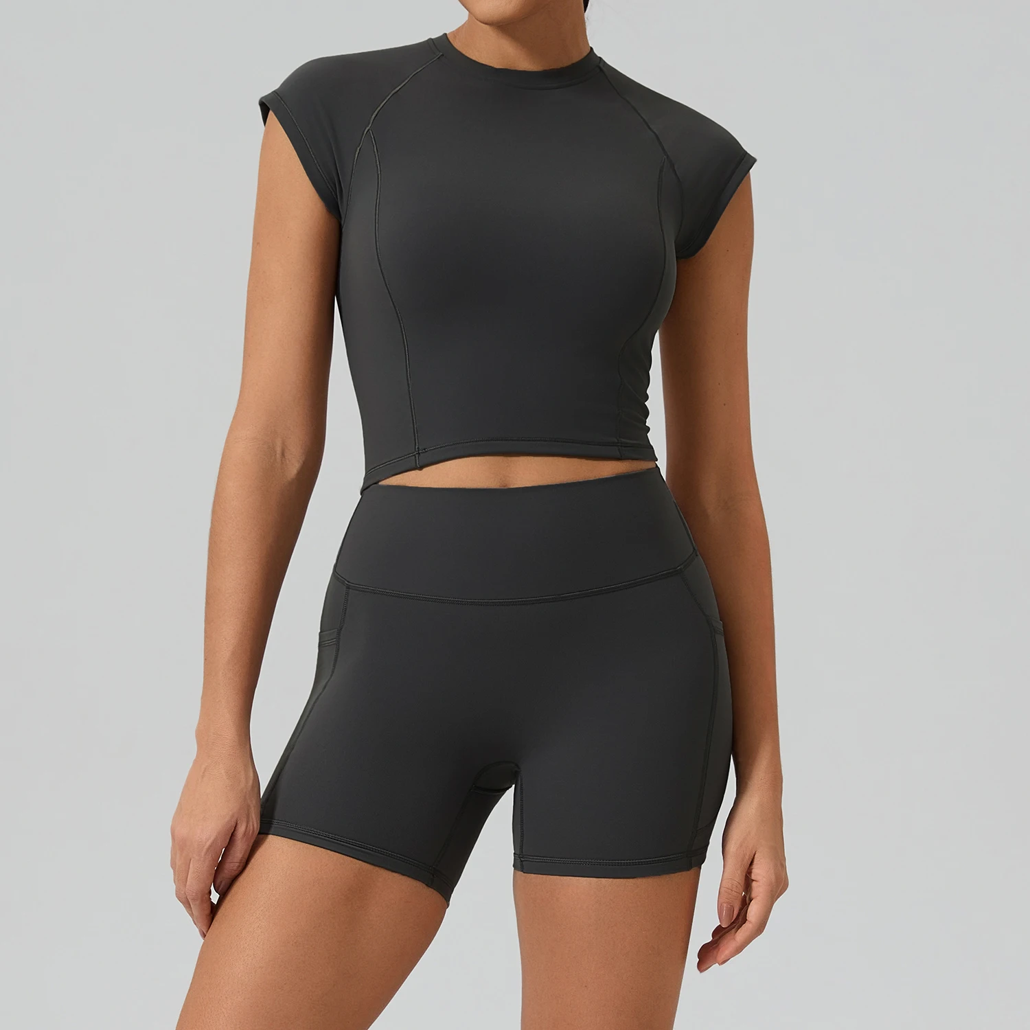 Gray / L