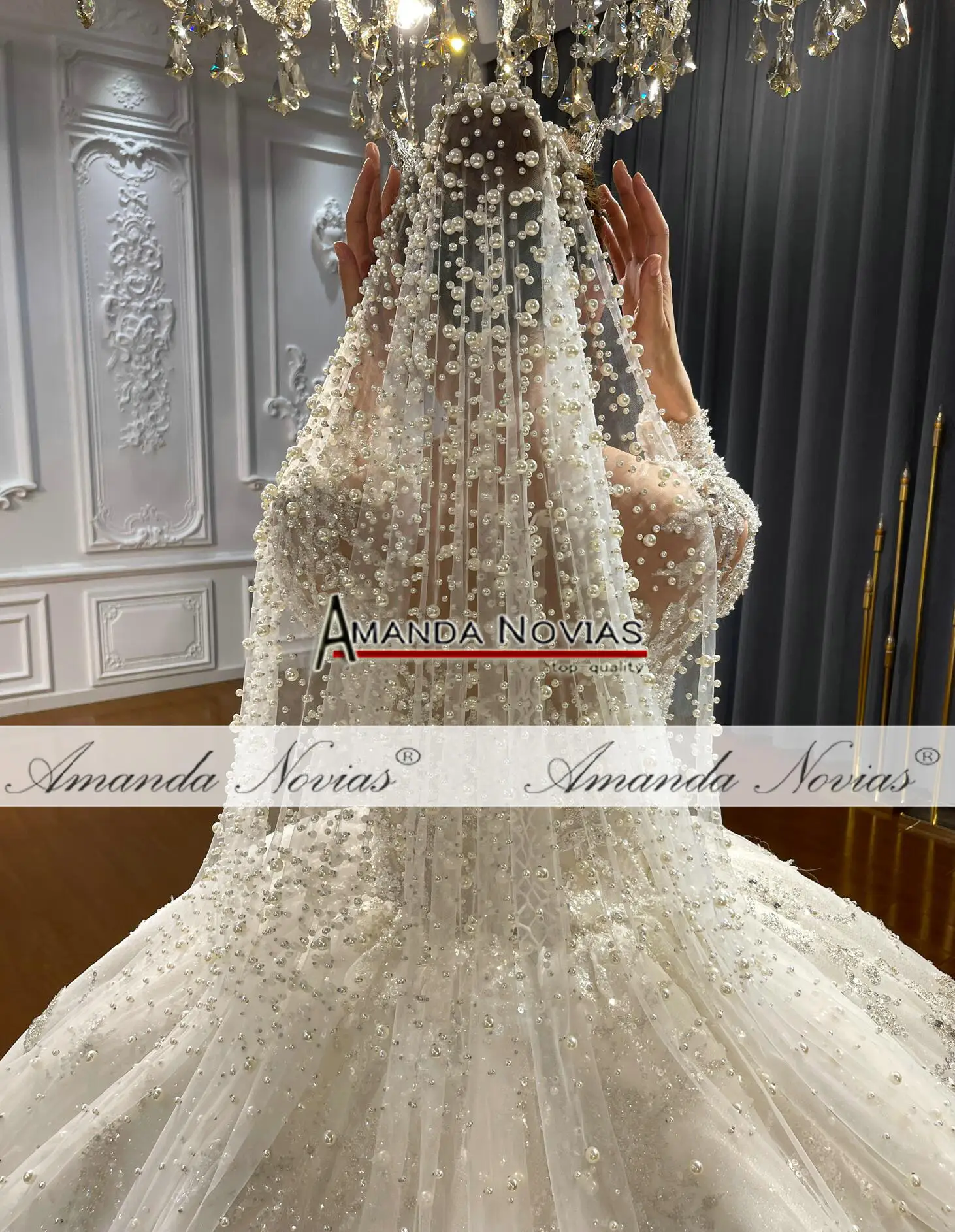 YouLaPan V10 Royal Pearl Wedding Veil Cathedral Veil Bride Long Beaded Veils  White Ivory Wedding Veils with Comb Luxurious