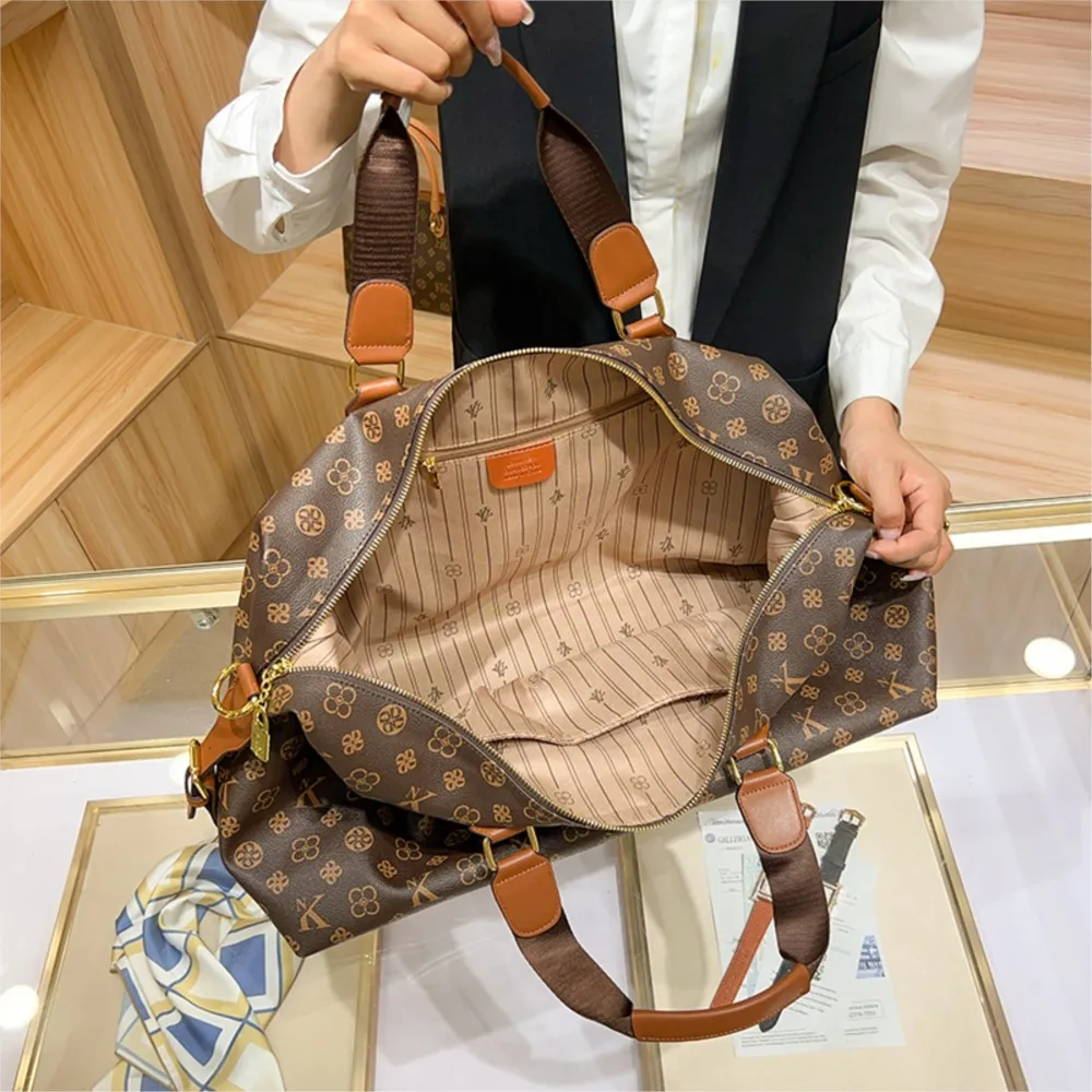 バッグ 2025 2025 New Fashionable Casual Handheld Travel Bag for Women, Large