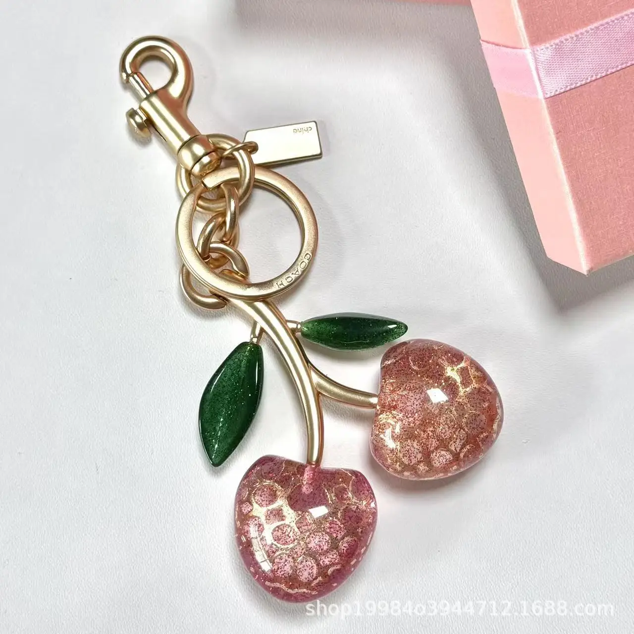 מחזיק מפתחות קריסטל דובדבן אופנתי יצירתי מרהיב מחזיק מפתחות לרכב תליון לתיק אביזר לנשים מתנה קטנה חומר מתכת