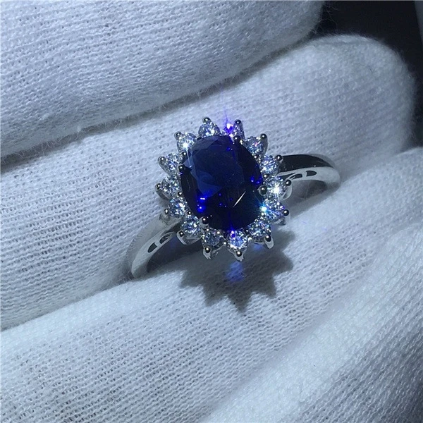 Princess Diana Inspired Blue Sapphire Ring💍 | Blue sapphire rings, Princess  diana ring, Diana ring