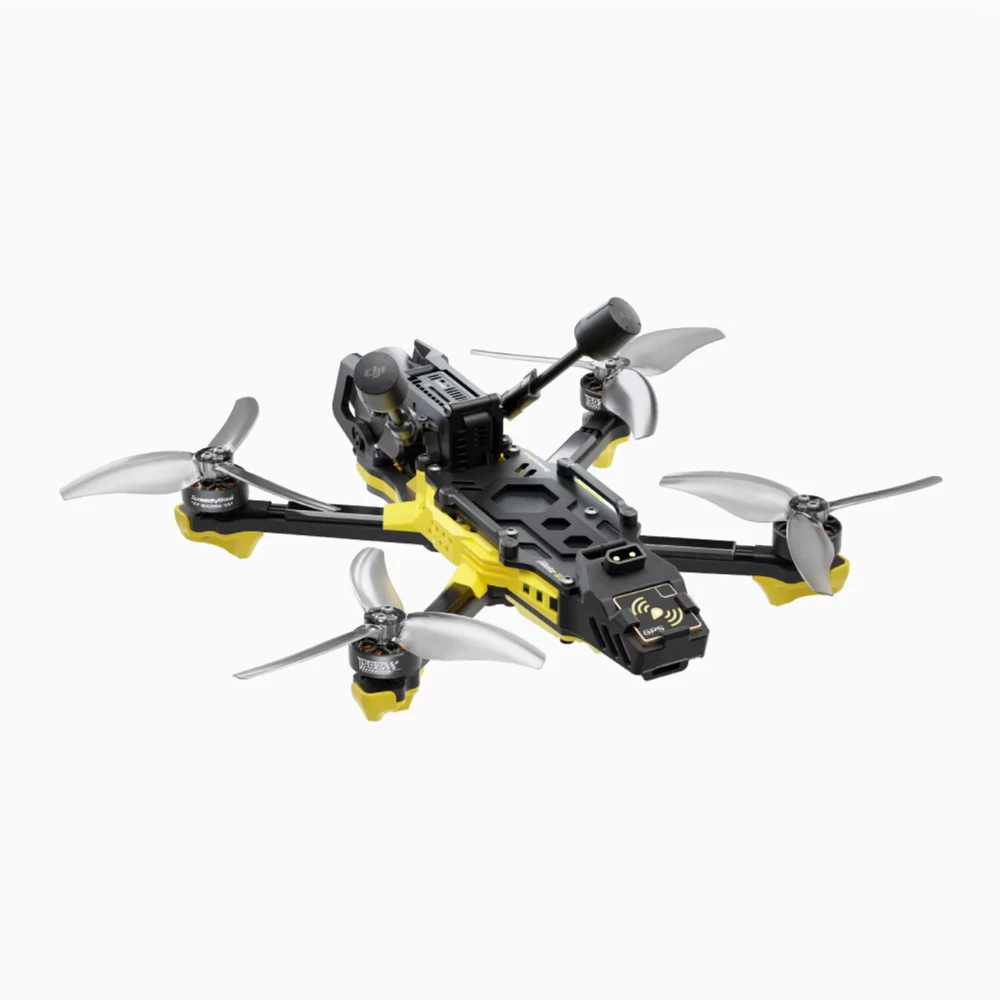 Drone FPV O4 Pro PNP 6S 5 pouces posé sur une surface avec batterie LiPo connectée