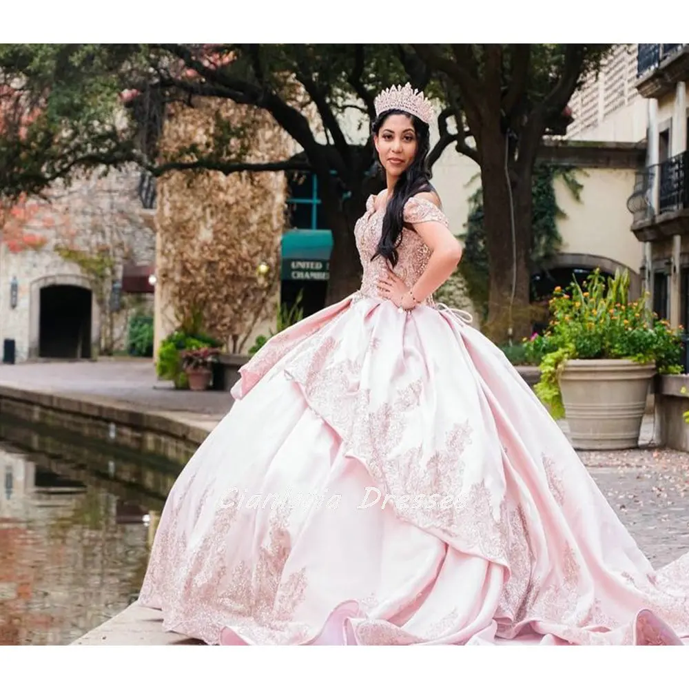 

Pink Sequined Appliques Lace Quinceanera Dress Ball Gown Off The Shoulder Tiered Corset Sweet 15 Vestidos De Quinceañera