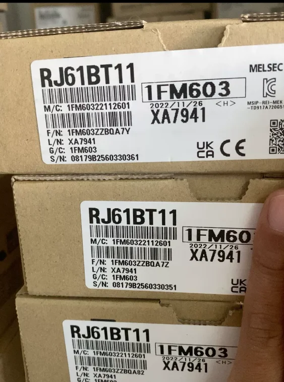 

RJ61BT11 New In Box 1PCS Free Expedited Ship