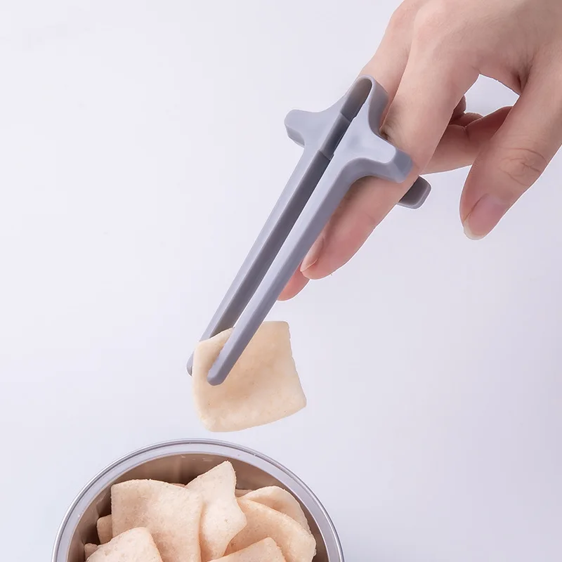 패션 프리 핸즈 스낵 핑거 젓가락 놀이 게임, 게으른 어시스턴트 클립 스낵, 더럽지 않은 핸드 폰 액세서리 주방 도구