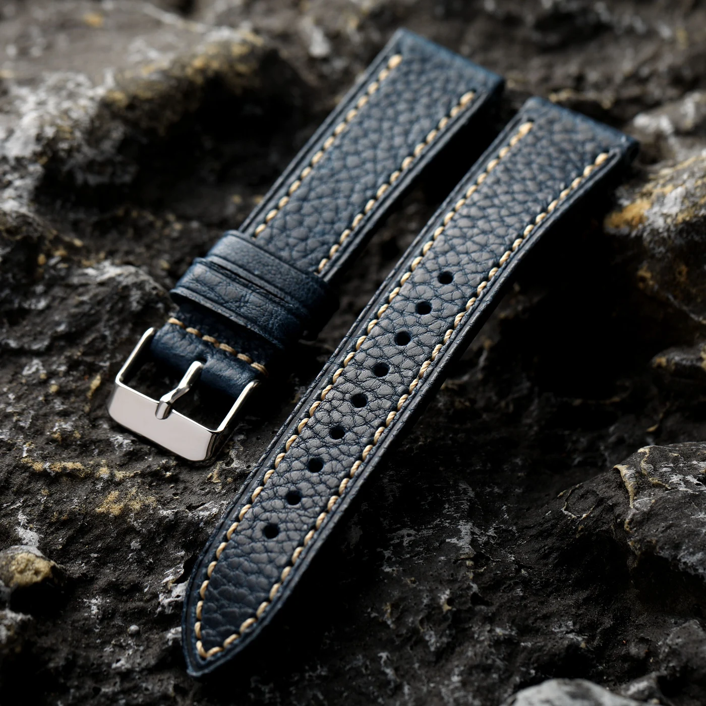 Handmade Tuscany Leather Watch Strap - Soft Retro Style in Black, Brown, and Blue (18mm, 20mm, 22mm)