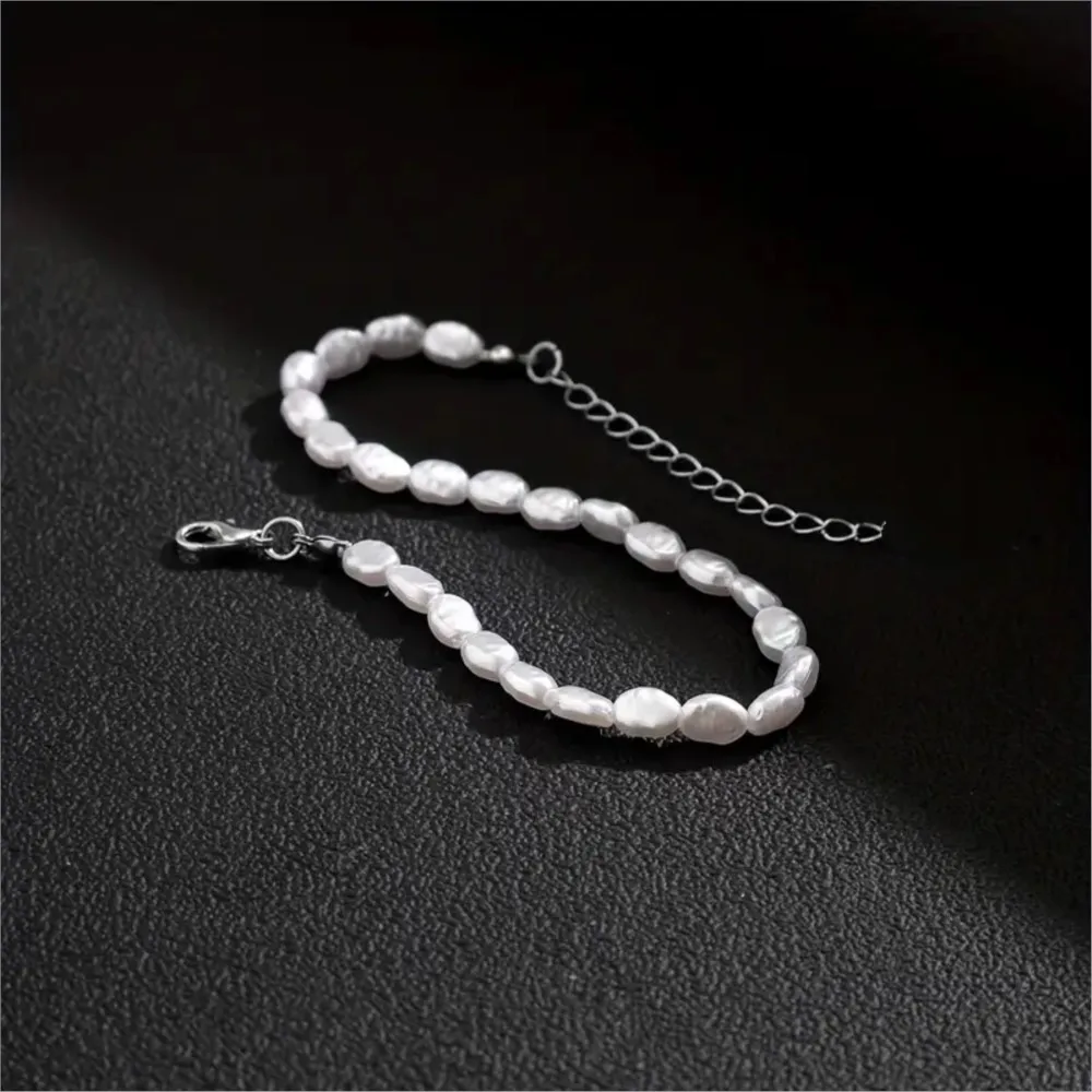 Elegant Baroque-Inspired Imitation Pearl Bracelet for Women Faux Pearl Beads Chain Bracelets Perfect for Daily Wear & Parties