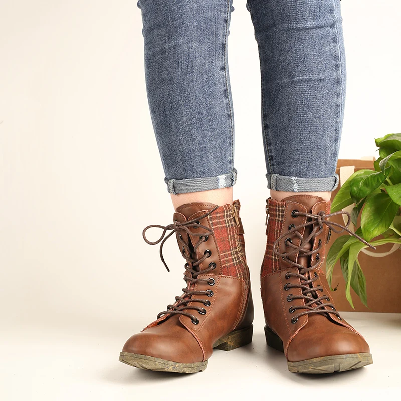 2024 Women's  Sexy Thick Heel  Leather  Boots