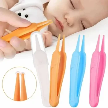Pinzette di plastica per bambini Strumento per la pulizia del naso Forniture per la cura della cavità nasale del bambino Elementi essenziali per il bambino Pinzette di sicurezza per bambini Pinze per la pulizia 1
