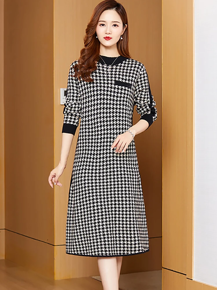 

2024 Black Bird Lattice Knitted Cotton Midi Dress Women Korean Vintage Sweater Chic Dress Autumn Thick Warm Elegant Bodycon Robe
