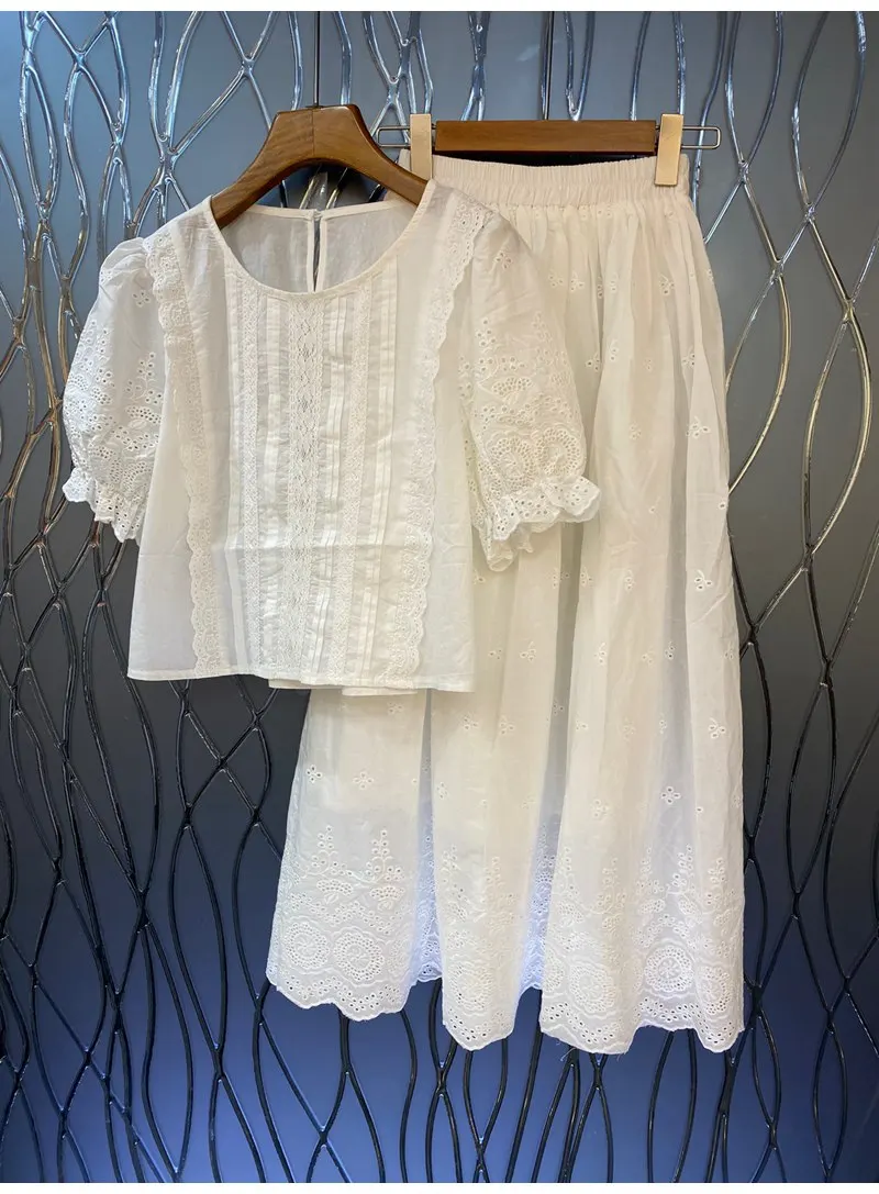 

2022 Summer Fashion 2 Piece Sets High Quality Casual Skirt Suit Ladies Lace Patchwork Crop Tops+Elastic Waist Long Maxi Skirts