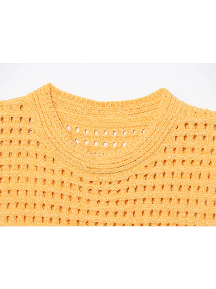 TFMLN Elegant Women Hollow Out Tank Top Chic Tassel Knitted Sleeveless Vest Top Spring Summer Holiday High Street Tank Tops