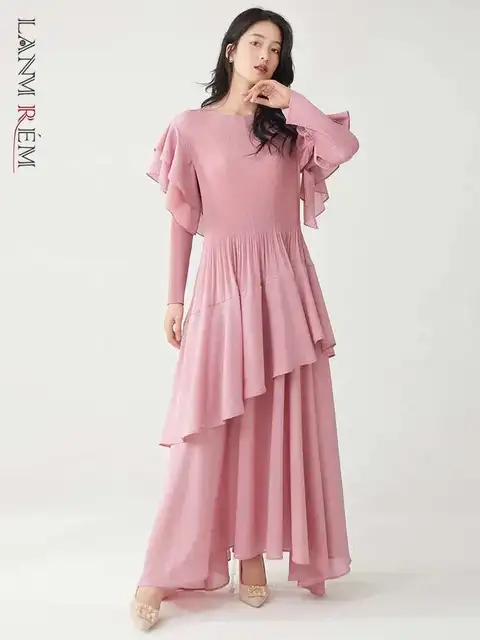 LANMREM Ruffled Pleated Dress For Women Round Neck Long Sleeve Solid Color Elegant Dresses Fashion 2025 Spring Summer New 2DE259