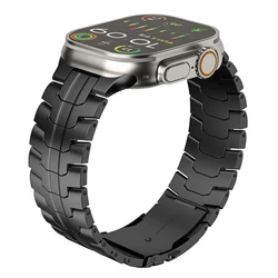 Titanium Stainless Steel Watch Band - Elegant Metal Bracelet in Titanium Color for 44mm (Black)