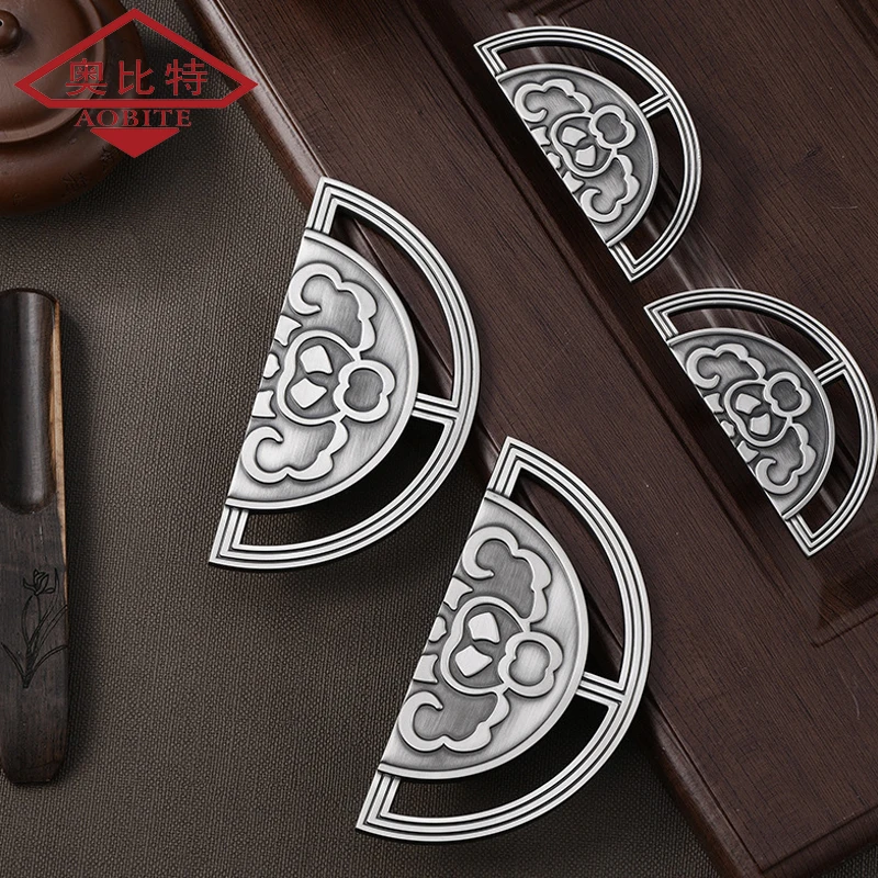 WV ลูกบิดตู้เก็บของสีทองแบบครึ่งวงกลมของจีนลูกบิดตู้เสื้อผ้าลิ้นชักที่จับเฟอร์นิเจอร์ ตู้เก็บของ ตู้เสื้อผ้า ตู้ครัว ตู้เก็บของในครัว ที่จับประตู ตู้ไม้ หูจับ 1