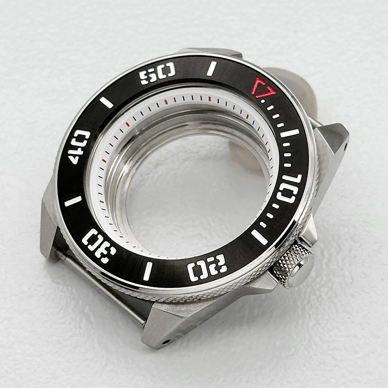 44mm Silbernes King Samurai Uhrengehäuse mit Transparentem Boden, Passend für NH34 NH35 NH38 NH36 4R 7S Uhrwerke, Saphirglas Uhrengehäuse zum Nachrüsten – Detail 2