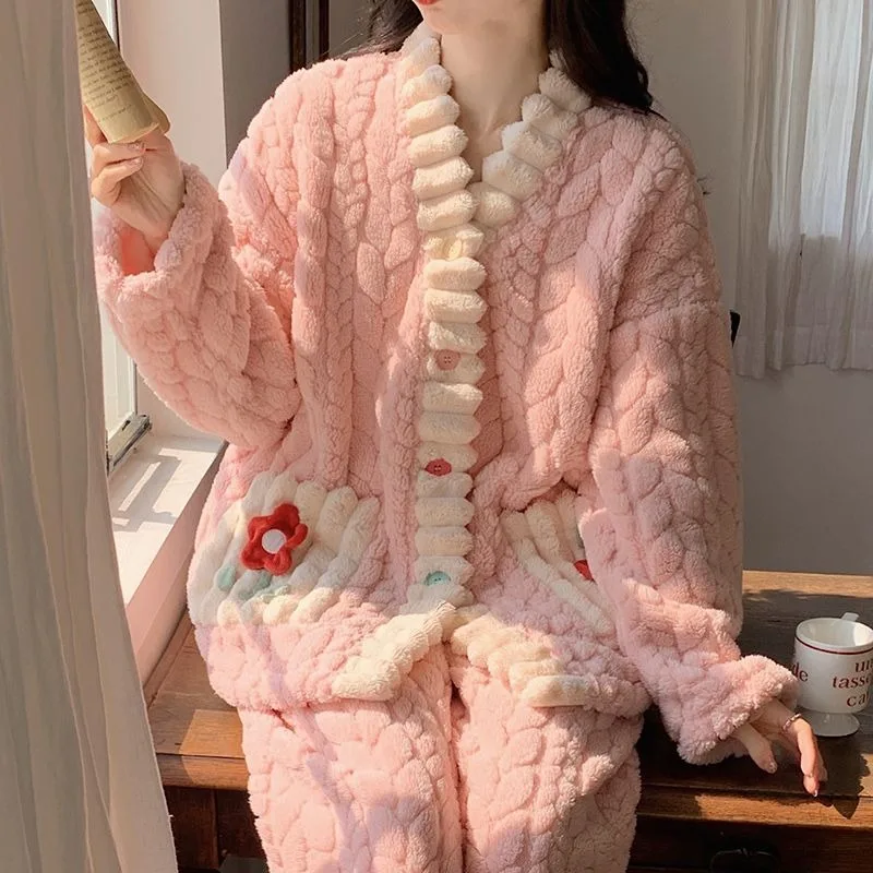 2024 New Winter Pajamas Female Coral Velvet Thickened Warm Sleepwear Jacquard Panda Cartoon Loungewear Set Flannel Homewear