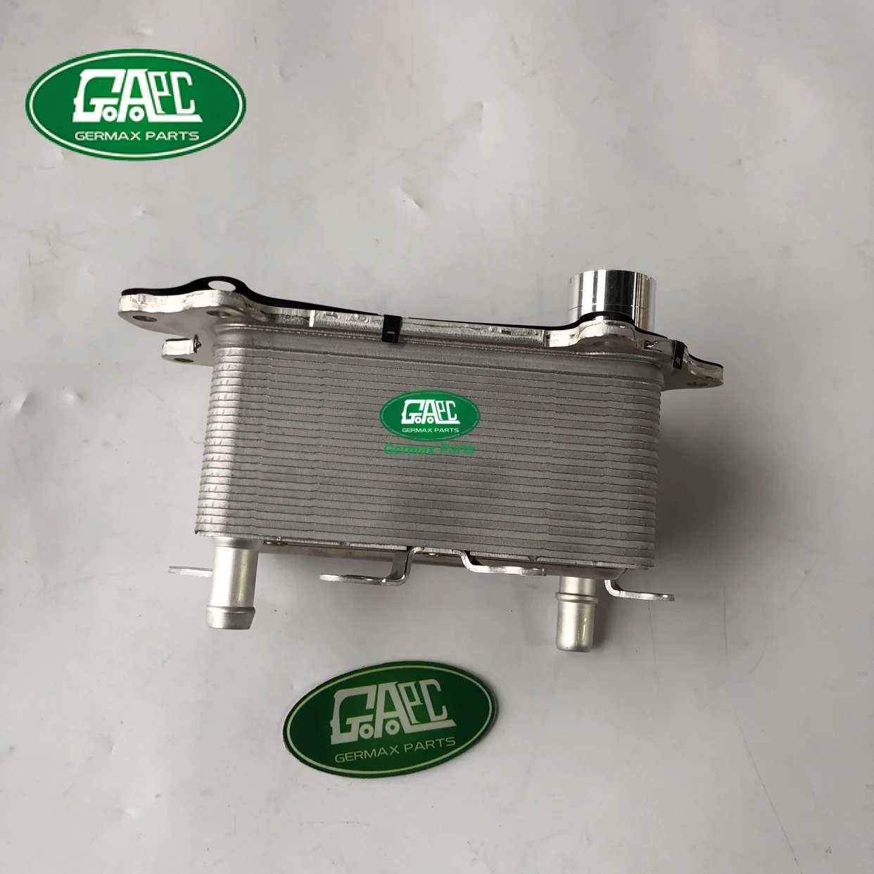 LR124571 AJ814166 J6P36A642DA J6P3-6A642-DA Oil Cooler For Land Rover Range Rover New Defender GL2849 GJ1224 Cooling System Part