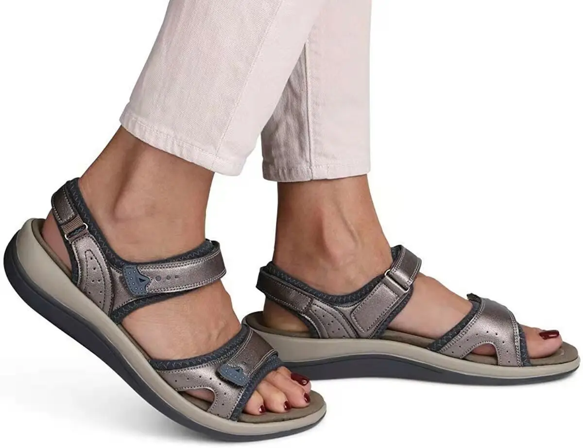 New Casual Comfortable Flat Bottom Fish Mouth Hollow Velcro Female Sandals Beach |