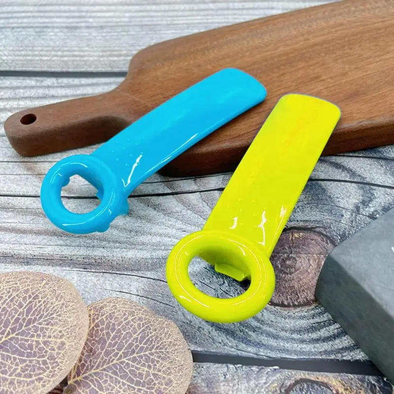 

new Bottle Cap Opener Rustproof Portable Beer Opener Multifunctional Anti Slip Kitchen Accessories with Curved Handle for Cans