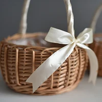 Hand-woven Wedding Flower Basket With Handle Wicker Sundries Basket Wedding Flower Girls Basket for Home Picnic Storage Basket 3