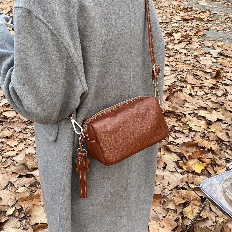 

High Quality Genuine Leather Crossbody Bag Female Solid Cosmetic Bags Women Wrist Strap Clutch Wallet Small Purse Bags for Women