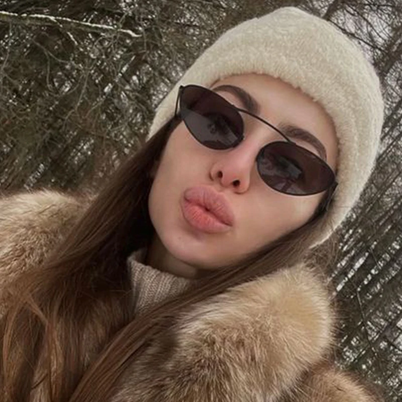 2025 neue Marke Cat Eye frauen Sonnenbrille Mode Metall Rahmen Oval Sonnenbrille Weibliche Einzigartige Elegante Schwarz Cateye Brillen – Detail 2