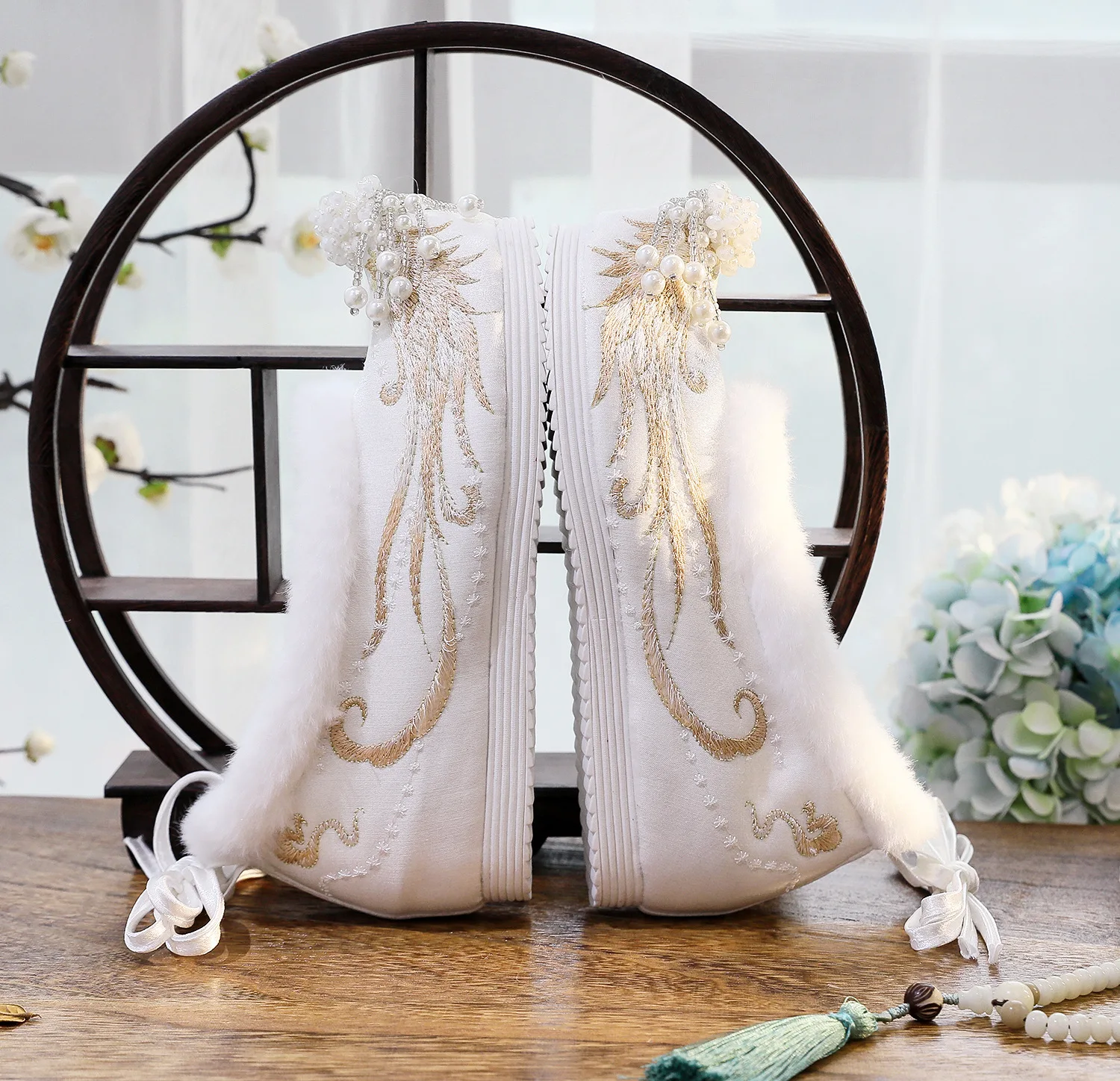 Winter Hanfu Embroidered Shoes Women Chinese Beijing Cloth