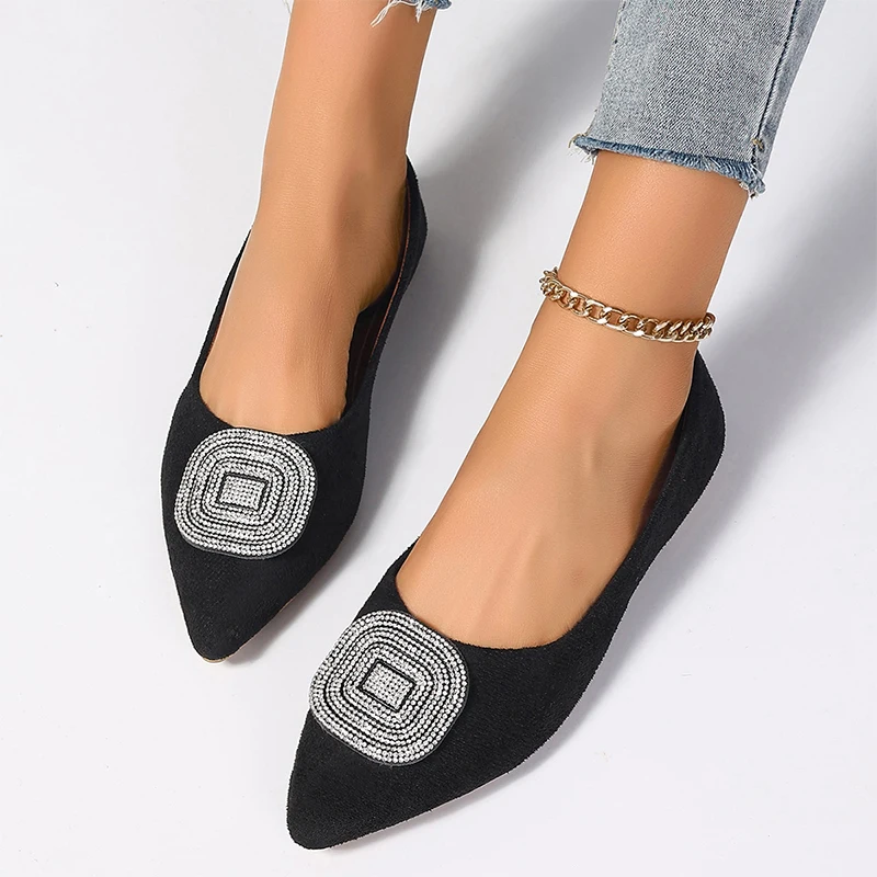 

Туфли женские замшевые с заостренным носком, на плоской подошве