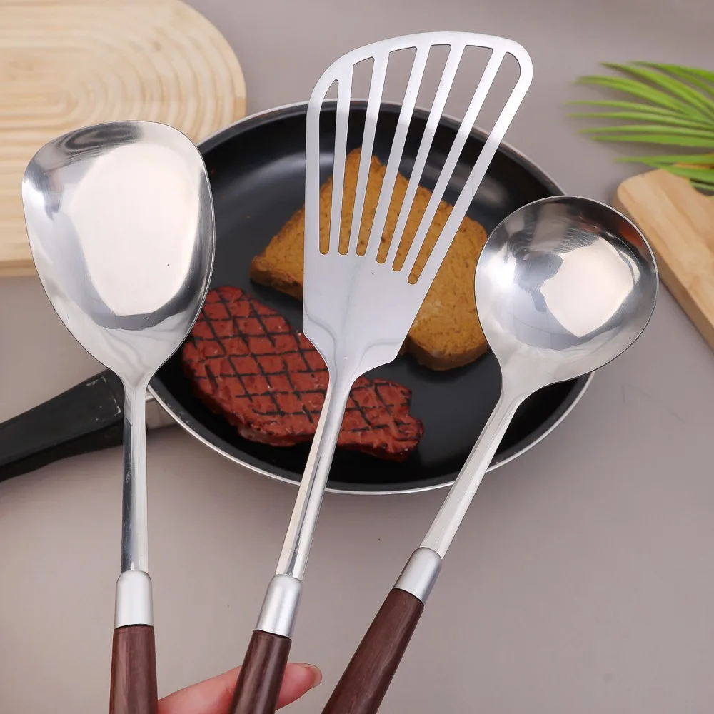 Stainless Steel Wood Handle Shovel Fried Fish Spatulas Steak Shovel Household Spoon Anti-hot Soup Spoon Kitchen Cooking Utensils