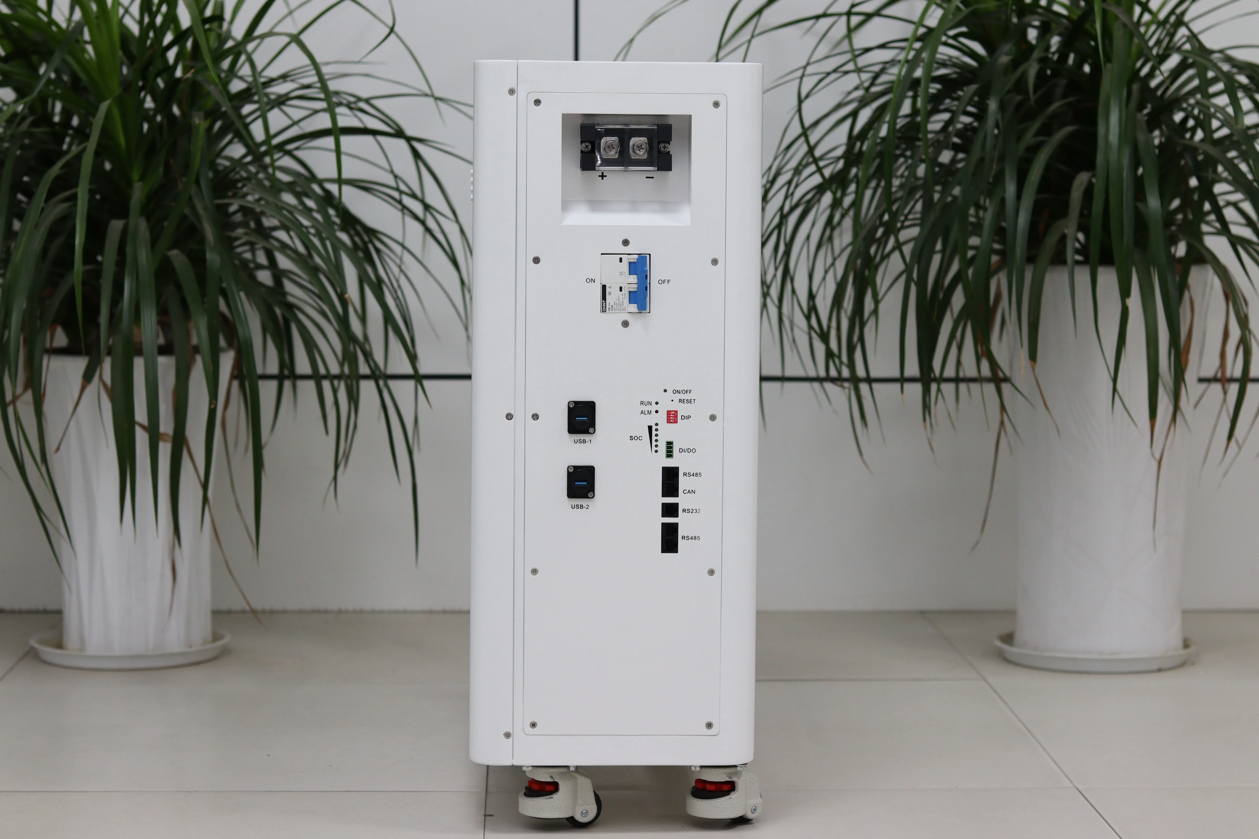 15KWH 스마트 BMS 휠 타입 가정용 에너지 저장 배터리 100Ah 200Ah 300Ah UPS 기능 블루투스 CAN 통신 TUV 인증
