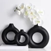 Hot Sale Donut Shape Flower Vase Oval Wedding Decoration Home Living Room  1Pcs Plastic Flower Vase White Flat Minimalist 1