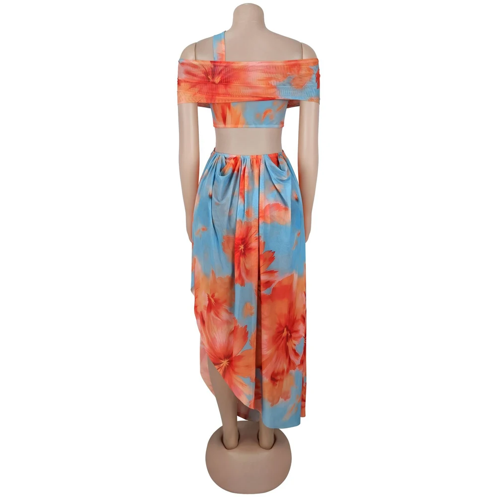 Abito lungo elegante e unico con stampa all-over, cut-out e spalle scoperte, stile streetwear sexy, collezione moda estate 2026 - immagine 5