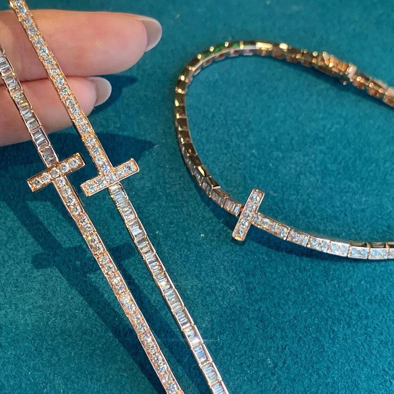 Sf63c74f5bb3e405fa666cc564a363e49z Aazuo Fine Jewelry 18K Solid Rose Gold Natrual Diamonds 1.7ct Fairy Cross Bracelet For Woman Senior Banquet Engagement Party
